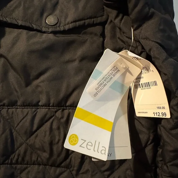 Zella Women’s Dark Quilted Puffer Jacket